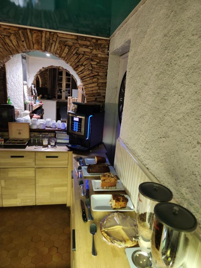 Logis Hotel Restaurant Les Charmettes Argelès-sur-Mer Eksteriør bilde