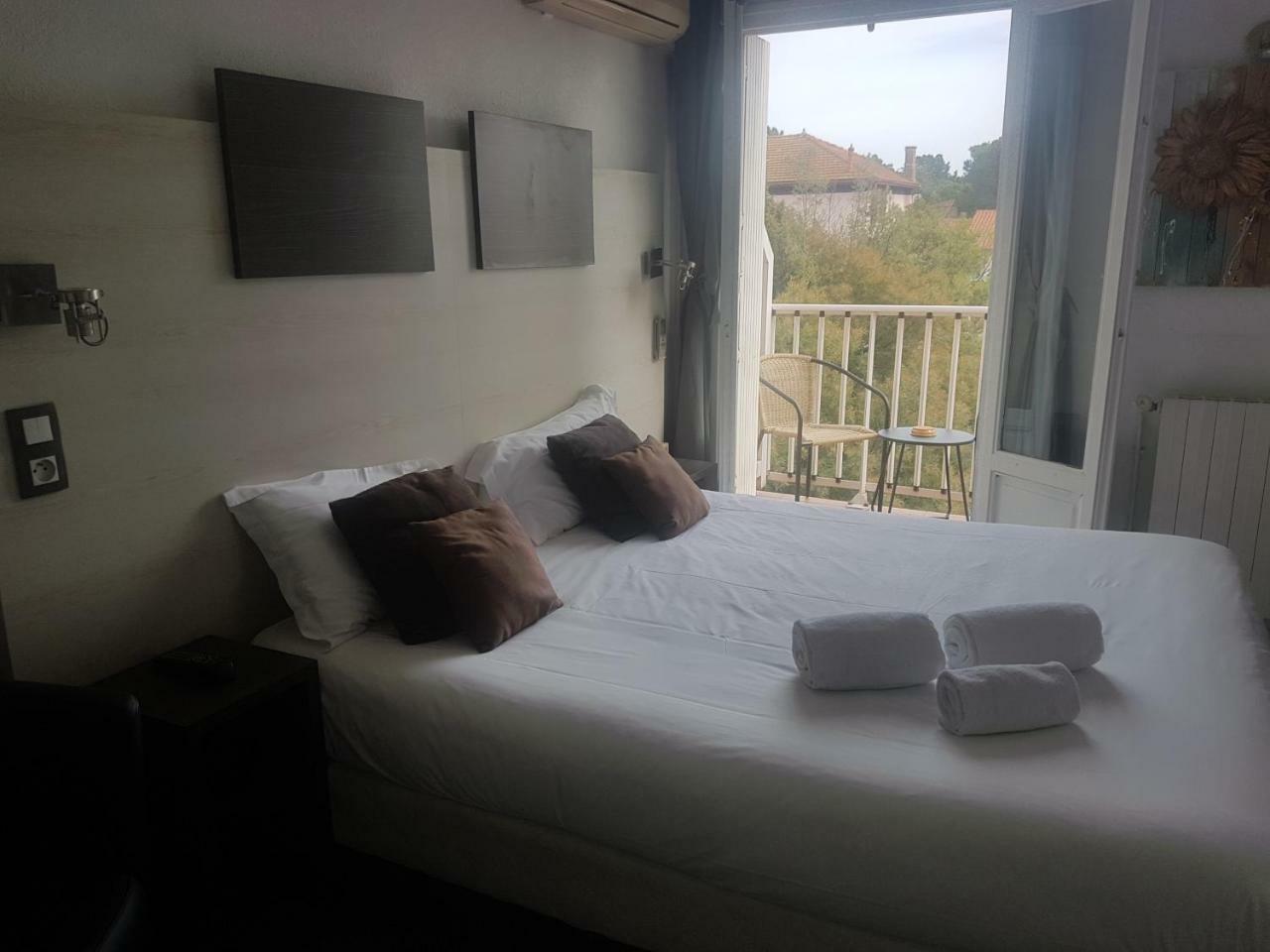 Logis Hotel Restaurant Les Charmettes Argelès-sur-Mer Eksteriør bilde