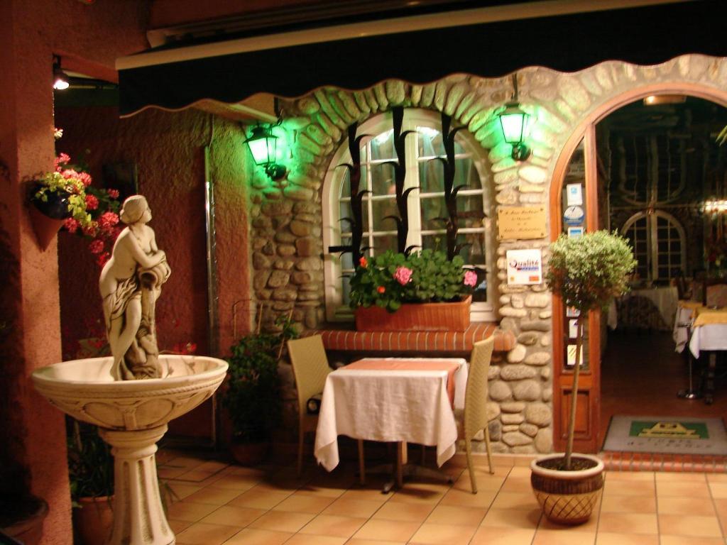 Logis Hotel Restaurant Les Charmettes Argelès-sur-Mer Eksteriør bilde